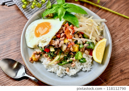 加寶飯、泰國菜、民族菜、肉末炒菜、魚露+蠔油味 118112790