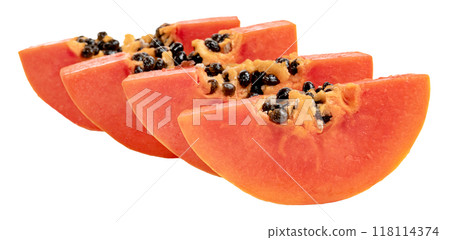 Ripe papaya slice isolated 118114374