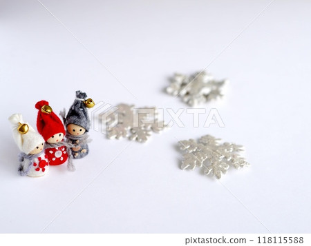 Christmas gnomes and snowflake ornaments Christmas gnomes and snowflake ornaments 118115588
