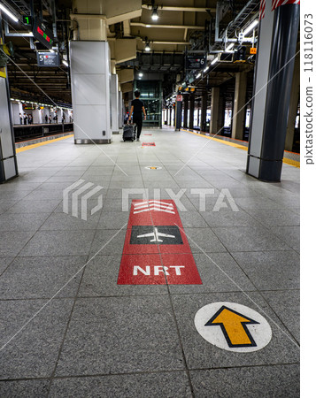Platform information signs installed on the floor of the platform where the Narita Express departs and arrives Platform information signs installed on the floor of the platform where the Narita Express departs and arrives 118116073