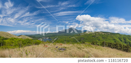 Lake Shirakaba and Mount Tateshina as seen from an observation deck along the Venus Line in Chino City, Nagano Prefecture, Japan Lake Shirakaba and Mount Tateshina as seen from an observation deck along the Venus Line in Chino City, Nagano Prefecture, Japan 118116720