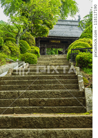 日本長野縣松本市久藤寺正門的入口 日本長野縣松本市久藤寺正門的入口 118117190