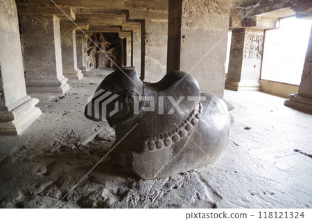 印度世界遺產埃洛拉洞穴 118121324