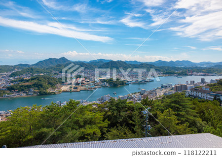 View from Senkoji Park. Onomichi Channel and the townscape of Onomichi (Onomichi City, Hiroshima Prefecture) 118122211