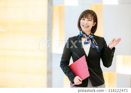 女禮賓攝影合作：電波學園教育法人東京電子專校 118122471