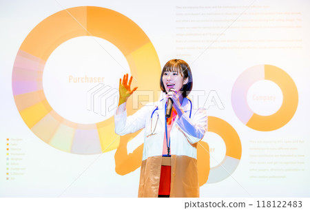 女醫師進行研討會攝影合作:電波學園教育法人、東京電子專校 女醫師進行研討會攝影合作:電波學園教育法人、東京電子專校 118122483