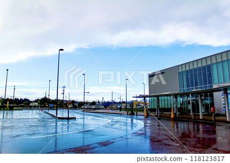 [Aomori] JR Shichinohe-Towada Station South Exit Rotary and Shichinohe Town Tourism Exchange Center 118123817