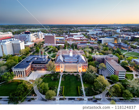 Lincoln, Nebraska, USA Cityscape and Campus 118124837