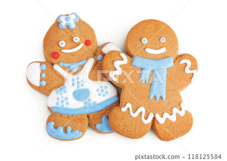 christmas gingerbread cookie isolated on white background 118125584