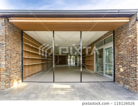 Image material of vacant store 118126026