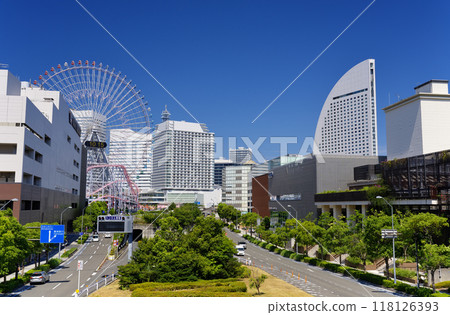 Yokohama Minato Mirai streetscape Yokohama Minato Mirai streetscape 118126393