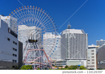 Yokohama Minato Mirai streetscape 118126397