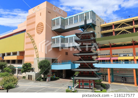 In front of Ebina Station: Ebina City's tourism symbol monument [Seven-story Pagoda] 118127577
