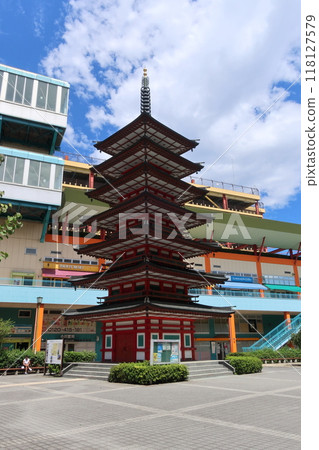 In front of Ebina Station: Ebina City's tourism symbol monument [Seven-story Pagoda] 118127579