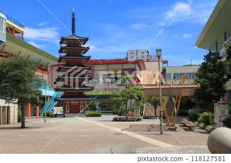 In front of Ebina Station: Ebina City's tourism symbol monument [Seven-story Pagoda] 118127581