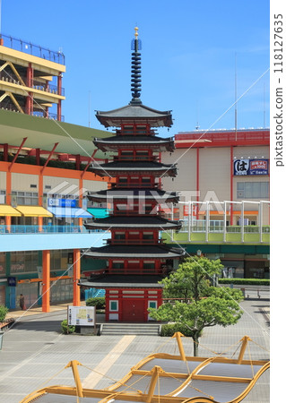 In front of Ebina Station: Ebina City's tourism symbol monument [Seven-story Pagoda] 118127635