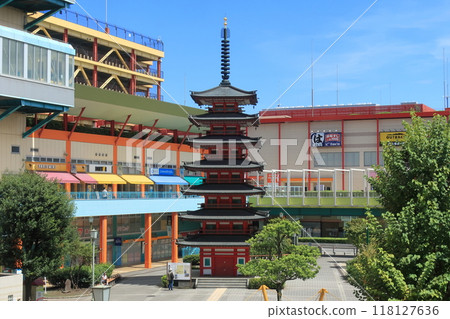 In front of Ebina Station: Ebina City's tourism symbol monument [Seven-story Pagoda] 118127636