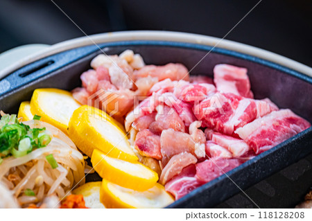 Cuisine: Teppanyaki 118128208