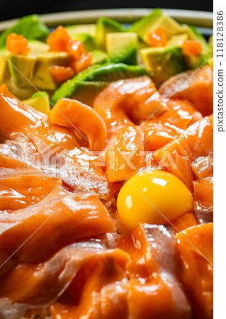 菜色: 鮭魚碗 菜色: 鮭魚碗 118128386
