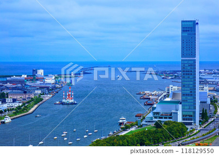 View of Toki Messe and Niigata City Museum of History from the Media Ship Observatory 118129550