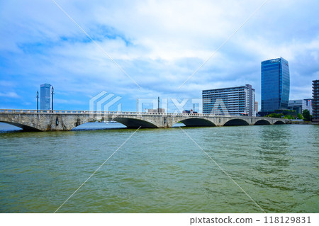 萬代橋、新潟日豐媒體船、土岐展覽館、Befco Bakauke展望台高層建築 萬代橋、新潟日豐媒體船、土岐展覽館、Befco Bakauke展望台高層建築 118129831