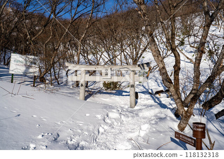 Mount Nasu in the harsh winter 118132318
