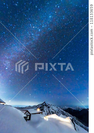 Milky Way over Mt. Tsubakuro in the midst of winter Milky Way over Mt. Tsubakuro in the midst of winter 118133659