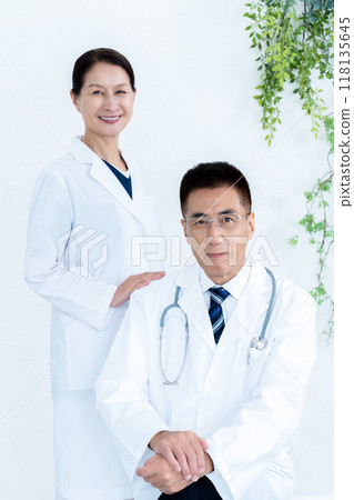 Two doctors 118135645