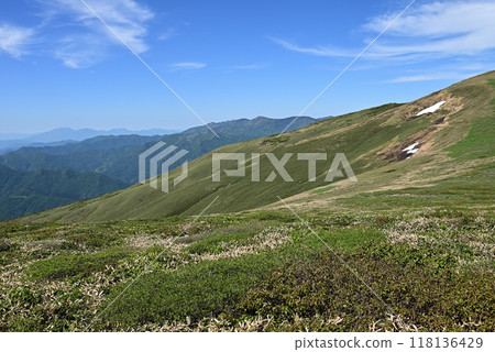 Climbing Mount Hirashira and Mount Sennokura, Gunma Prefecture 118136429