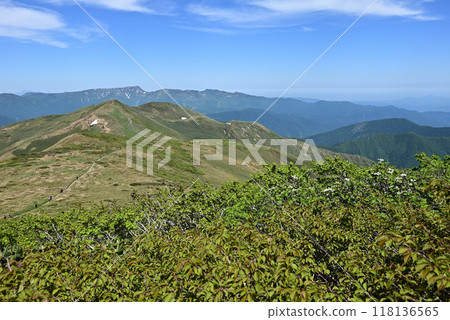 Climbing Mount Hirashira and Mount Sennokura, Gunma Prefecture Climbing Mount Hirashira and Mount Sennokura, Gunma Prefecture 118136565
