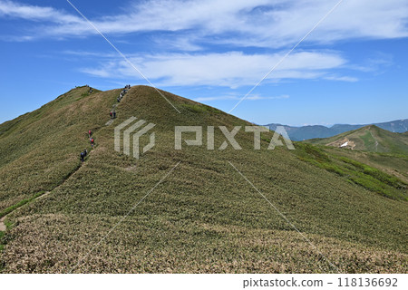 Climbing Mount Hirashira and Mount Sennokura, Gunma Prefecture Climbing Mount Hirashira and Mount Sennokura, Gunma Prefecture 118136692