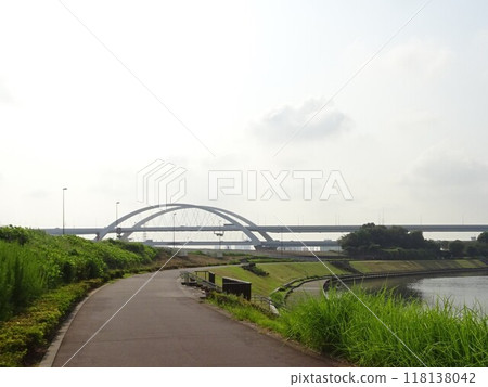 September's Waterside 118138042