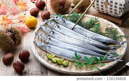 秋天的味道:北海道生秋刀魚 秋天的味道:北海道生秋刀魚 118138826