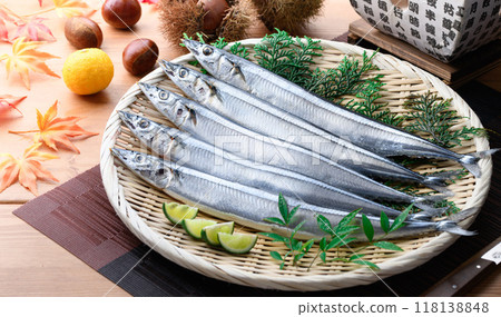 秋天的味道：北海道生秋刀魚 118138848