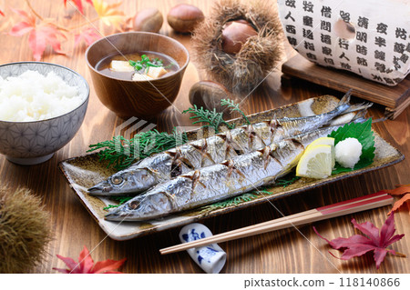 Autumn flavors: grilled salted saury, chestnuts, miso soup and rice Autumn flavors: grilled salted saury, chestnuts, miso soup and rice 118140866