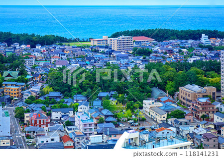 View of the cityscape in the direction of the former Saito family villa and the Northern Culture Museum from the NEXT21 observation deck 118141231