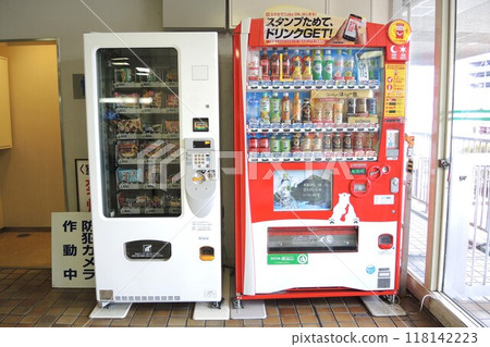 大阪南港渡輪碼頭「名門太陽渡輪」的自動販賣機 大阪南港渡輪碼頭「名門太陽渡輪」的自動販賣機 118142223