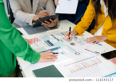 Business meeting time. account managers crew working with new startup project. Idea presentation, analyze plans. Business meeting time. account managers crew working with new startup project. Idea presentation, analyze plans. 118143117