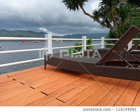 wood terrace on the beach wood terrace on the beach 118144091