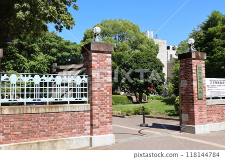 東京藝術大學音樂學院正門 東京都台東區上野公園上野校區 東京藝術大學音樂學院正門 東京都台東區上野公園上野校區 118144784