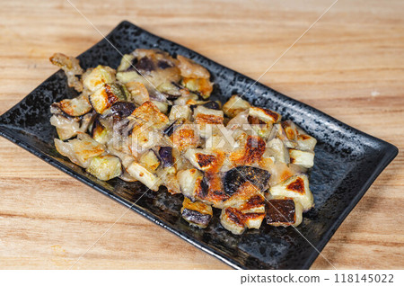 Grilled diced eggplant 118145022