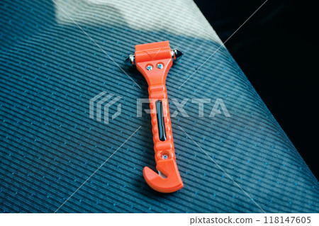 Emergency escape hammer Emergency escape hammer 118147605