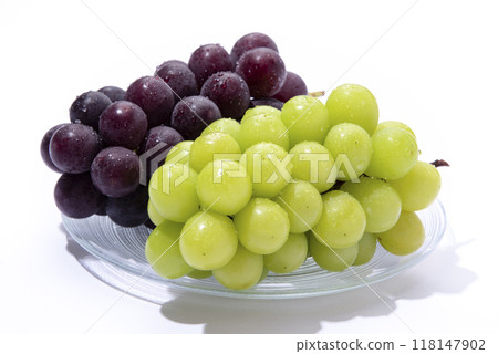 Kyoho and Shine Muscat Kyoho and Shine Muscat 118147902