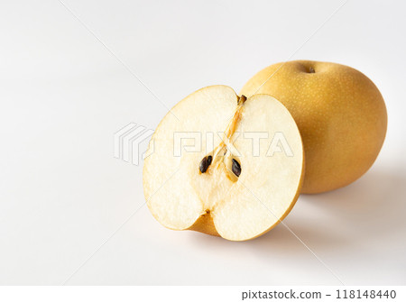 Pear Hosui pear cut in half Fruit Fruit Hosui Pear Hosui pear cut in half Fruit Fruit Hosui 118148440