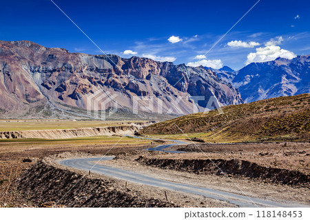 Manali-Leh road in Himalayas 118148453