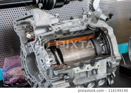 Cutaway model of a motor unit for an electric vehicle Cutaway model of a motor unit for an electric vehicle 118149140