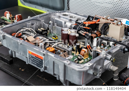 Power delivery module for electric vehicles Power delivery module for electric vehicles 118149404