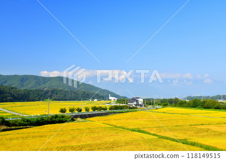 從長野縣伊那市高遠町下山田眺望木曾小岳（長野縣伊那市） [2024.9] 118149515