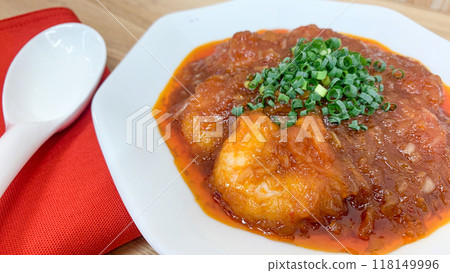 Shrimp chili with plenty of chili sauce 118149996