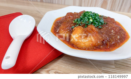 Shrimp chili with plenty of chili sauce Shrimp chili with plenty of chili sauce 118149997